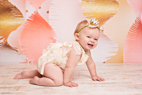 Gold Streamers Photo Backdrop